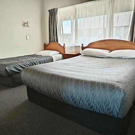 Accommodation at Te Puna Motel Tauranga Exterior foto