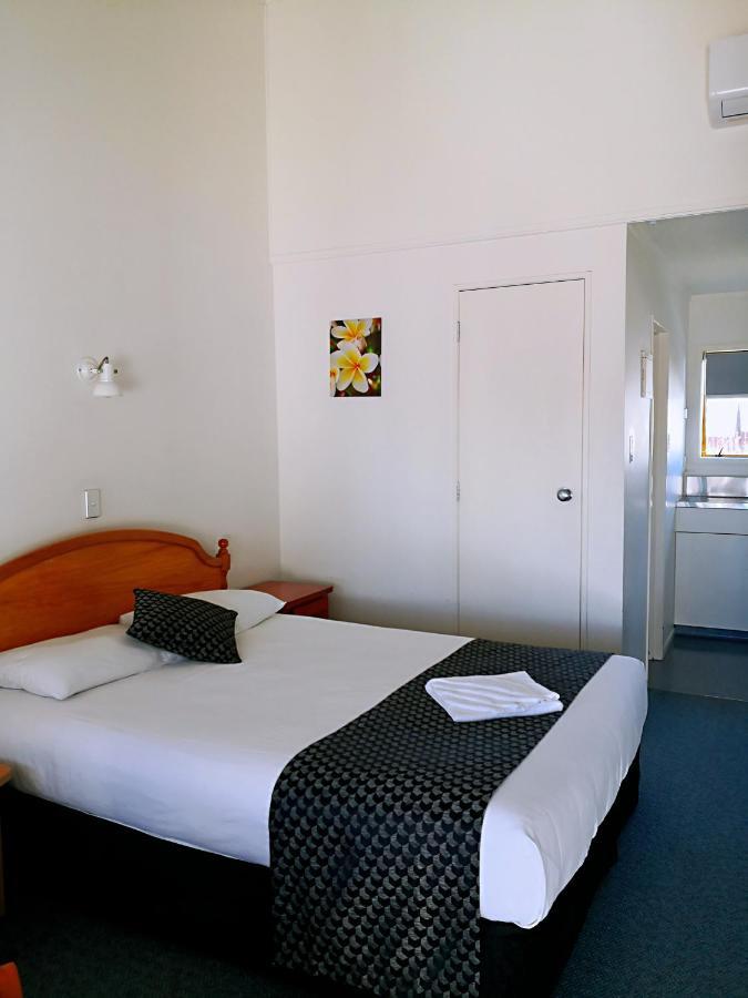 Accommodation at Te Puna Motel Tauranga Exterior foto
