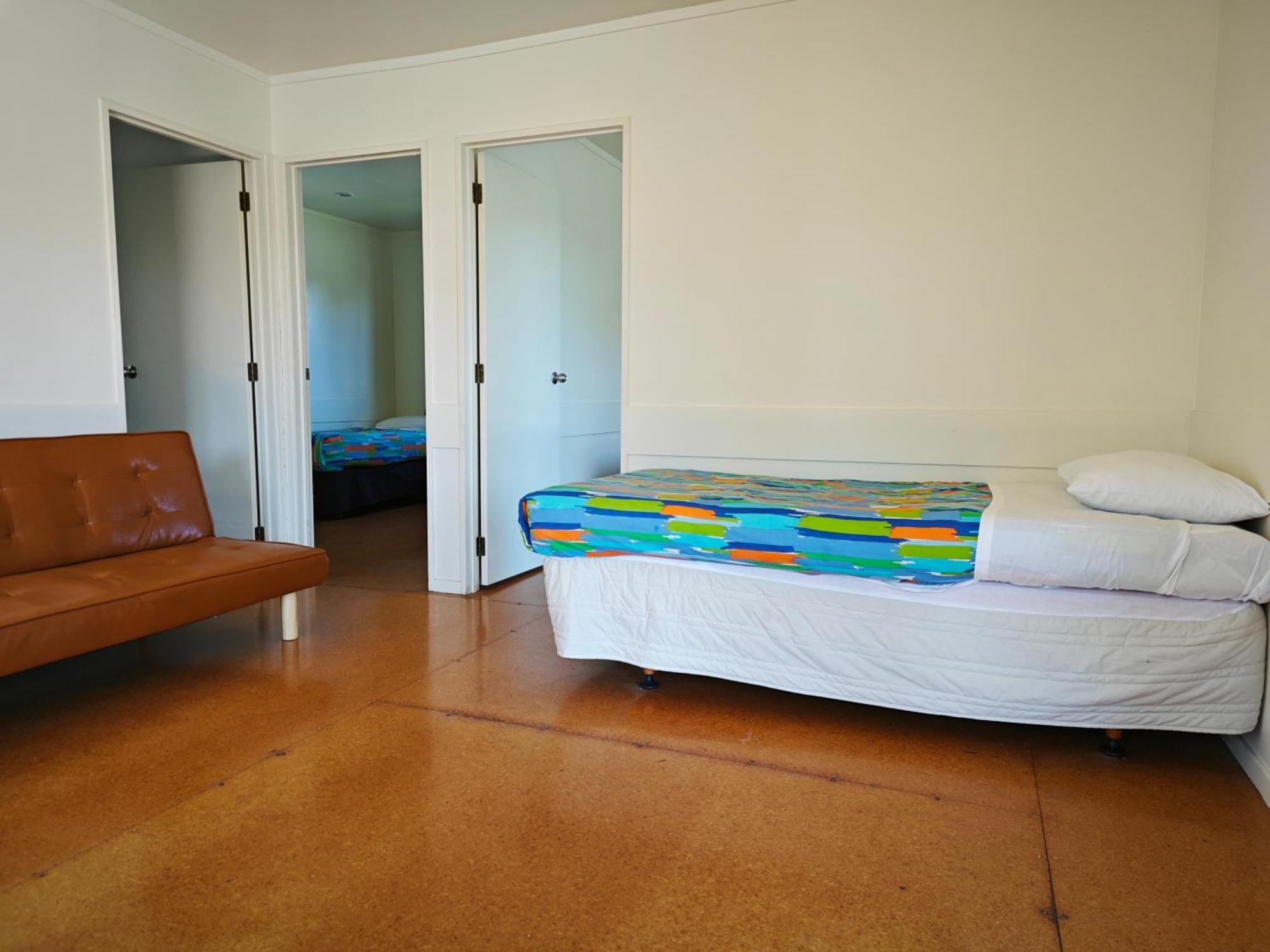 Accommodation at Te Puna Motel Tauranga Exterior foto