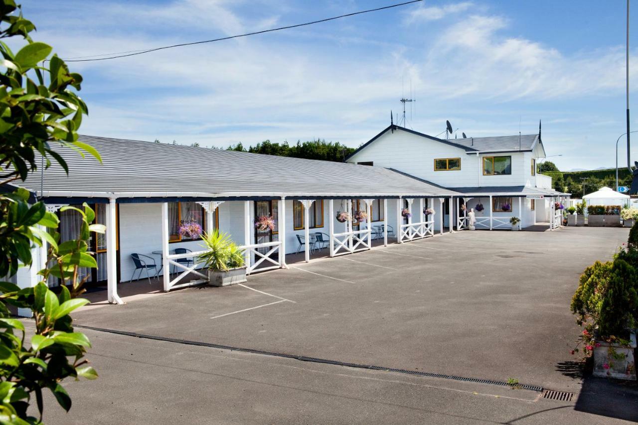 Accommodation at Te Puna Motel Tauranga Exterior foto